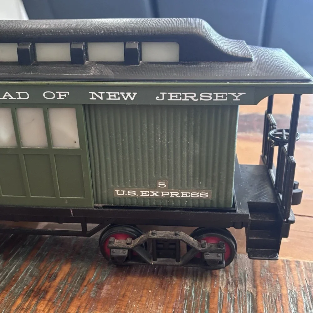 Jim Beam US Express 5 Baggage Car Central Railroad of New Jersey Decanter Empty